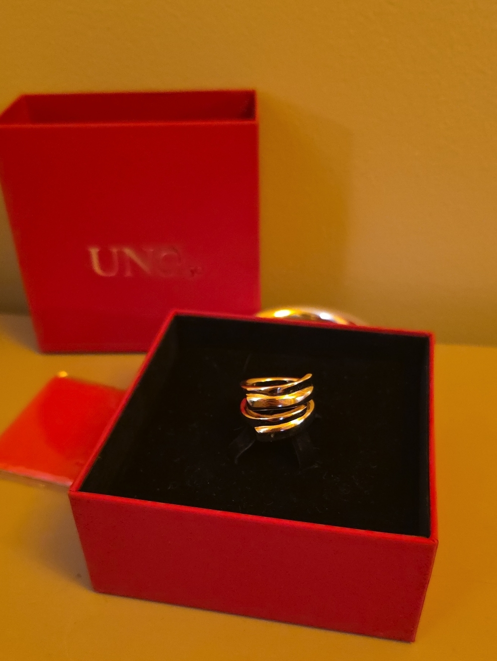 NIB UNO de 50 Gold Plated Multiband Ring Size 9